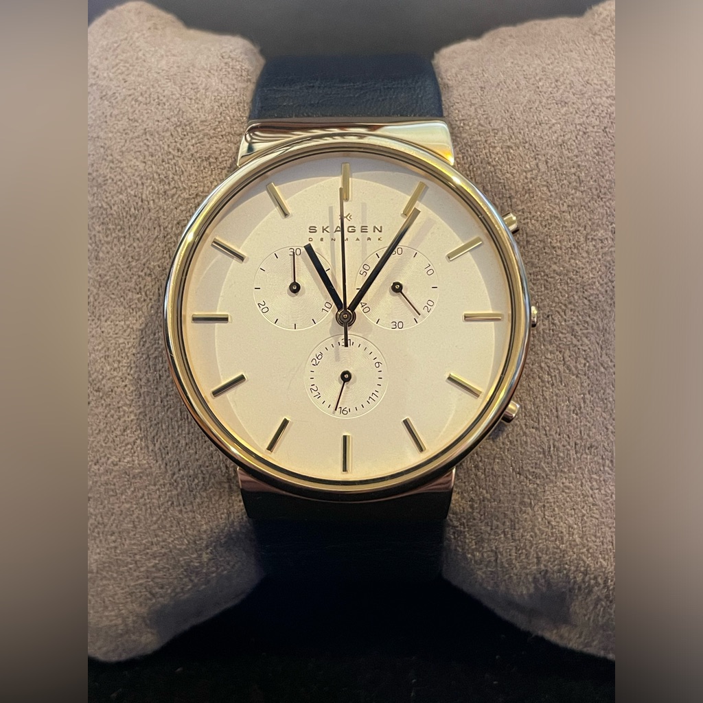 Skagen Ultra Thin Mens Dress Watch